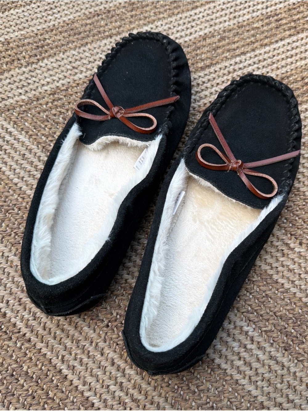 Joyspun Ladies Genuine Suede Moccasin Loafer Black size 8